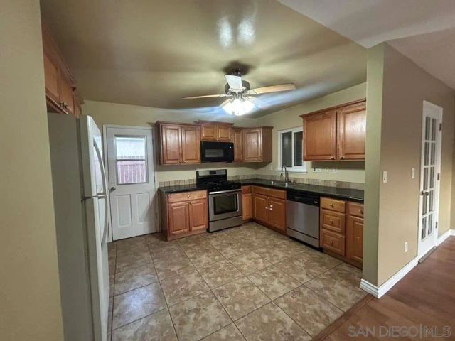 634 Aster St, Escondido, CA 92027