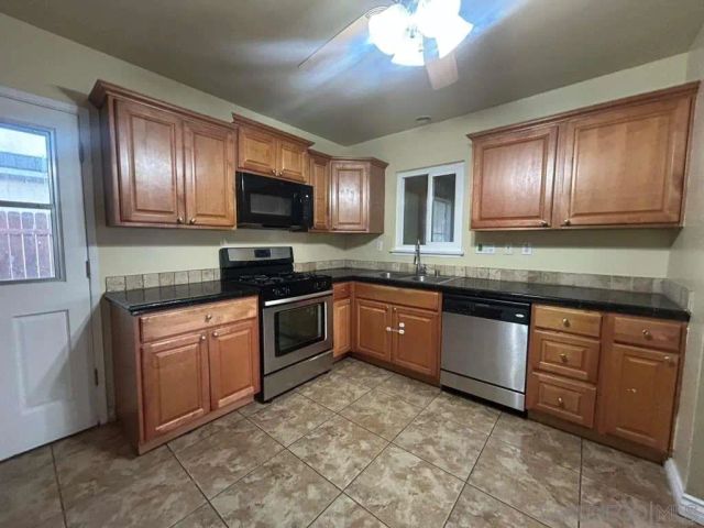 634 Aster St, Escondido, CA 92027