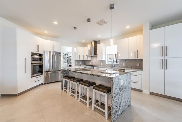 13815 NW 11th Street, Pembroke Pines, FL 33028