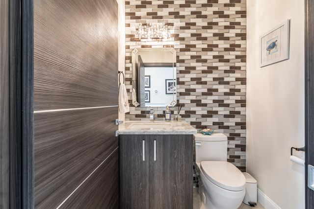 13815 NW 11th Street, Pembroke Pines, FL 33028