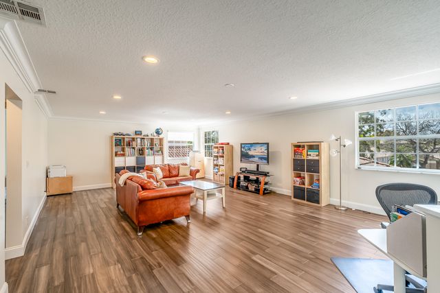 13815 NW 11th Street, Pembroke Pines, FL 33028