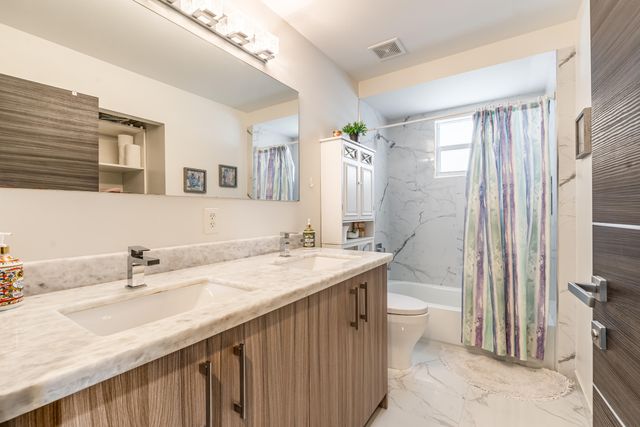 13815 NW 11th Street, Pembroke Pines, FL 33028