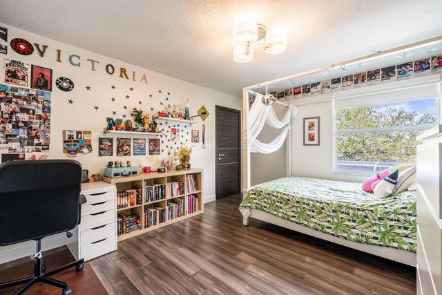 13815 NW 11th Street, Pembroke Pines, FL 33028