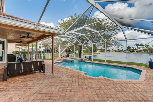 13815 NW 11th Street, Pembroke Pines, FL 33028