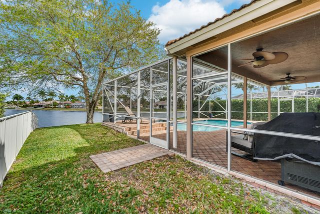 13815 NW 11th Street, Pembroke Pines, FL 33028