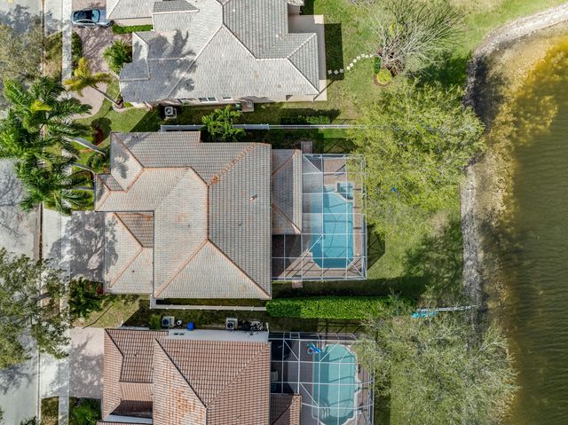 13815 NW 11th Street, Pembroke Pines, FL 33028