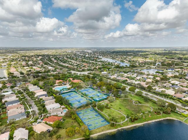 13815 NW 11th Street, Pembroke Pines, FL 33028