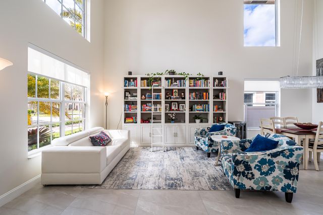 13815 NW 11th Street, Pembroke Pines, FL 33028