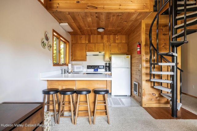 93 Maplewood Road, Windham, NY 12496