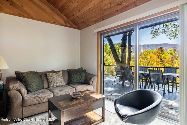 93 Maplewood Road, Windham, NY 12496