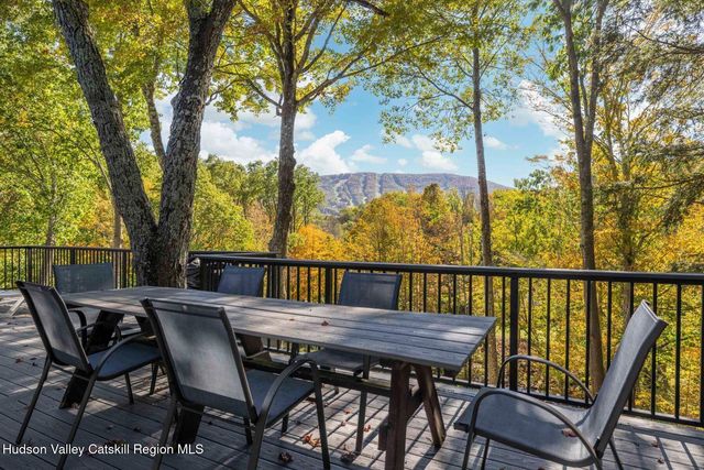 93 Maplewood Road, Windham, NY 12496