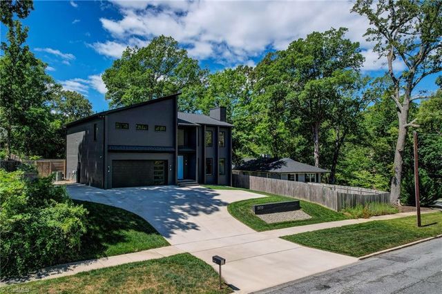 1909 Friendly Avenue, Greensboro, NC 27403