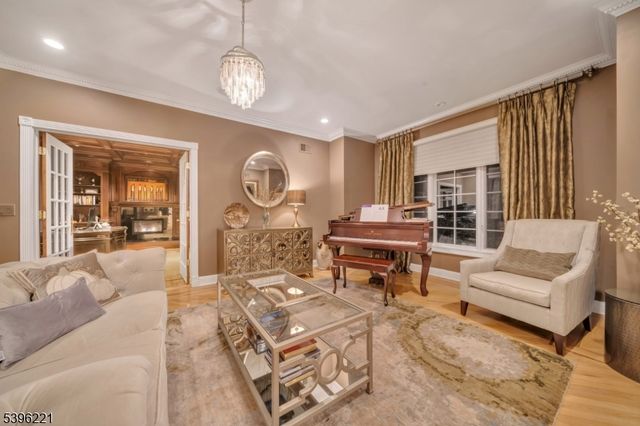 90 Chelsea, Watchung Boro, NJ 07069