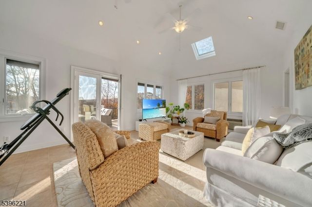 90 Chelsea, Watchung Boro, NJ 07069