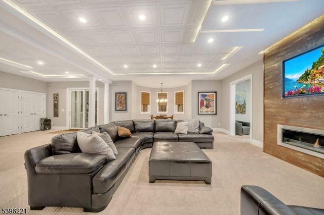 90 Chelsea, Watchung Boro, NJ 07069