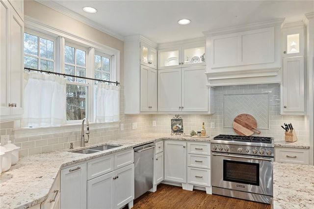 120 Old Chartwell Drive, Alpharetta, GA 30022