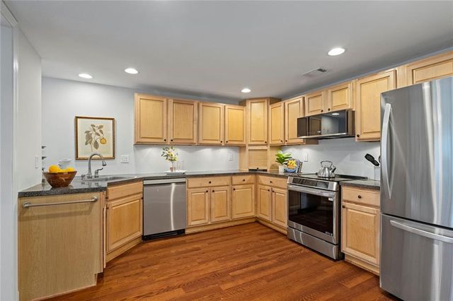 120 Old Chartwell Drive, Alpharetta, GA 30022