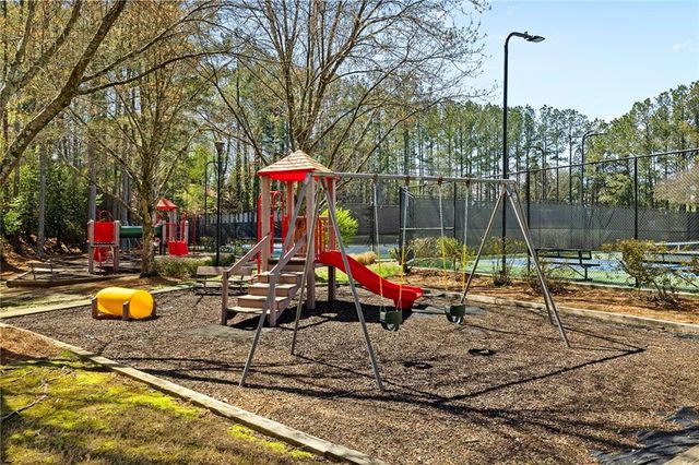 120 Old Chartwell Drive, Alpharetta, GA 30022