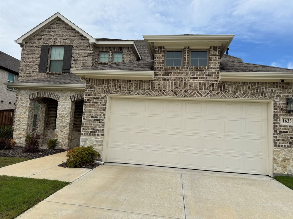 1633 Glacier Drive, Forney, TX 75126