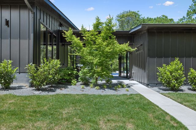 4160 Clovercroft Rd, Franklin, TN 37067