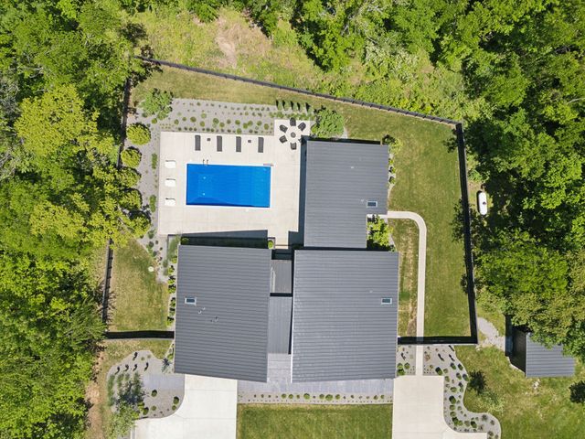 4160 Clovercroft Rd, Franklin, TN 37067