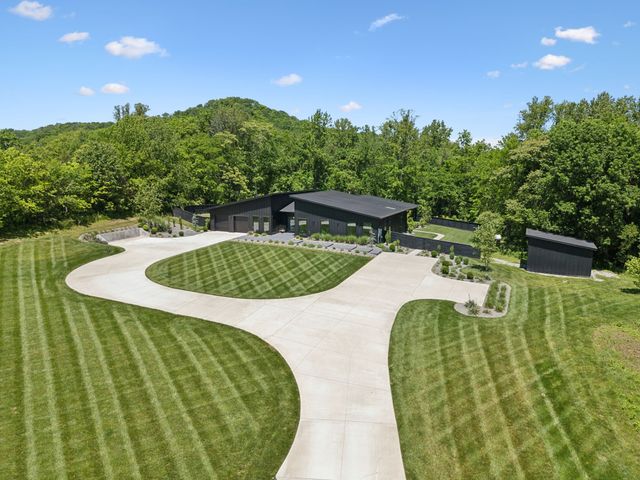 4160 Clovercroft Rd, Franklin, TN 37067