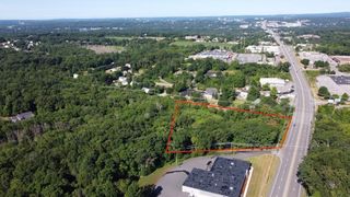 28 Cherry St, Shrewsbury, MA 01545