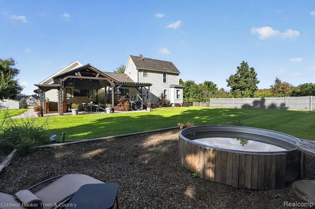 6347 Oak Grove Road, Howell, MI 48855