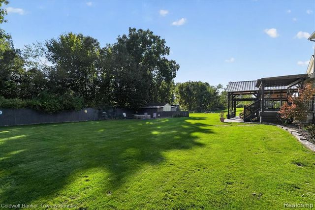 6347 Oak Grove Road, Howell, MI 48855