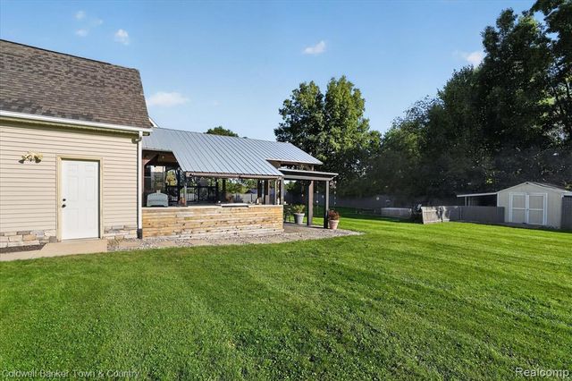 6347 Oak Grove Road, Howell, MI 48855