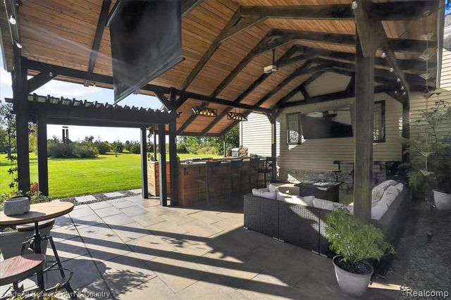 6347 Oak Grove Road, Howell, MI 48855
