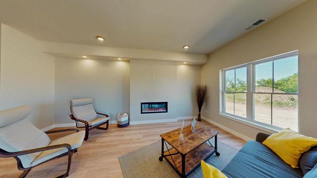 208 Settlers DRIVE, Jefferson, WI 53549