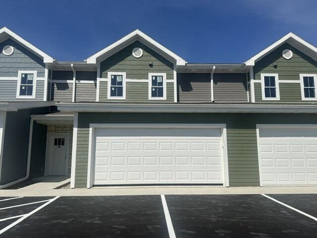 208 Settlers DRIVE, Jefferson, WI 53549