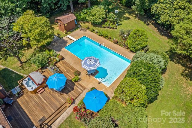 202 Cedarwood Drive, Salisbury, NC 28147