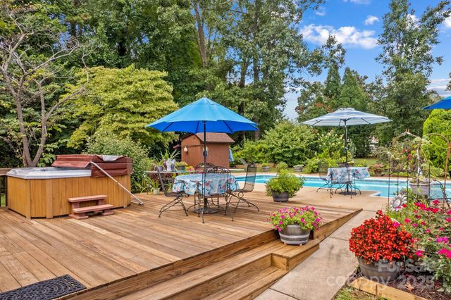 202 Cedarwood Drive, Salisbury, NC 28147