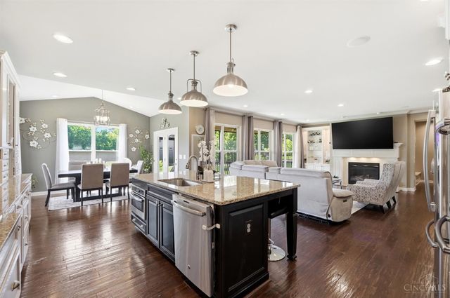 1671 Indian Grass Drive, Turtle Creek Twp, OH 45036