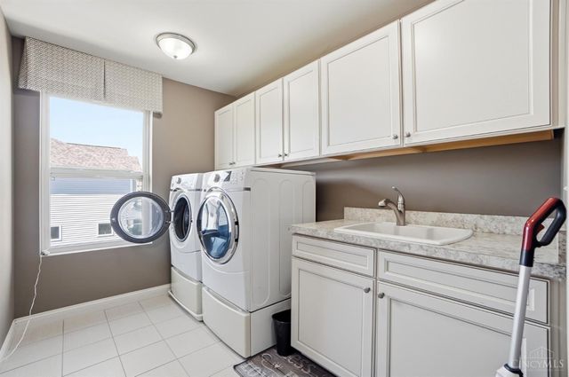 1671 Indian Grass Drive, Turtle Creek Twp, OH 45036
