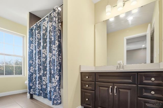 1671 Indian Grass Drive, Turtle Creek Twp, OH 45036