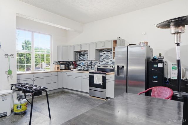 1671 Indian Grass Drive, Turtle Creek Twp, OH 45036
