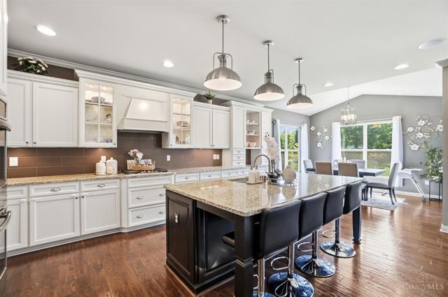 1671 Indian Grass Drive, Turtle Creek Twp, OH 45036