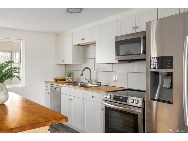 1618 Kimbark St, Longmont, CO 80501