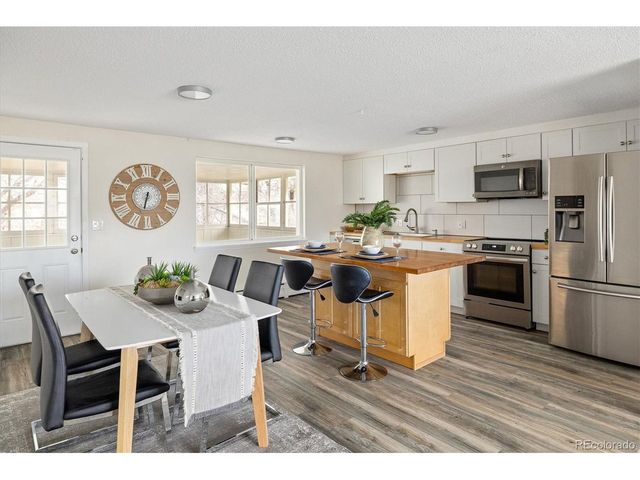 1618 Kimbark St, Longmont, CO 80501