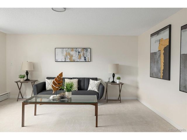 1618 Kimbark St, Longmont, CO 80501