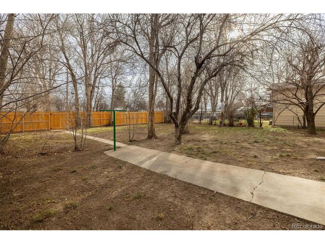 1618 Kimbark St, Longmont, CO 80501