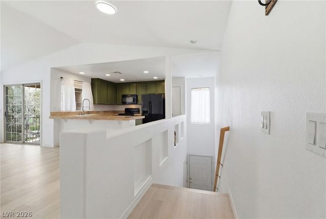 7295 Diamond Canyon Lane 202, Las Vegas, NV 89149