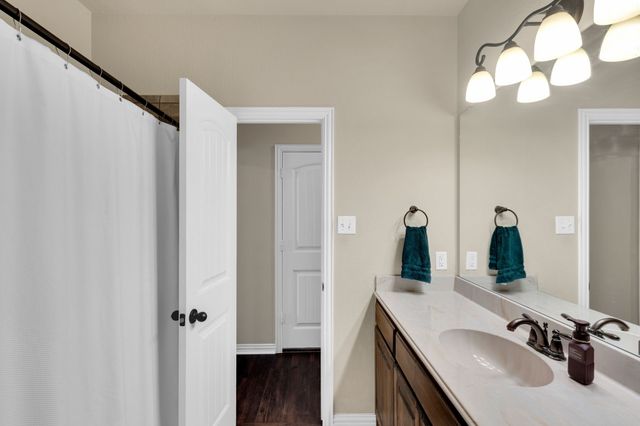 109 Thoroughbred Street, Waxahachie, TX 75165