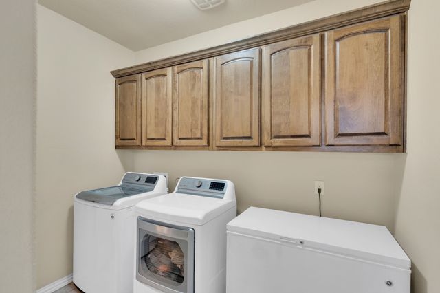 109 Thoroughbred Street, Waxahachie, TX 75165