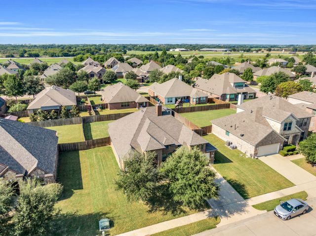 109 Thoroughbred Street, Waxahachie, TX 75165