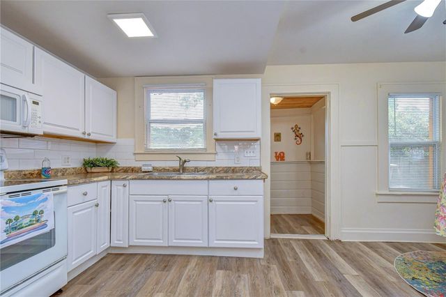5509 15TH AVENUE S, Gulfport, FL 33707