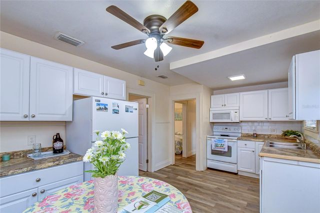 5509 15TH AVENUE S, Gulfport, FL 33707
